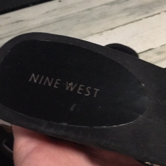 Nine West woman’s black leather cork look wedge open toed sandal size 9.5 - Picture 6 of 6